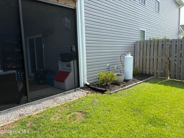 95 St Lawrence Drive, Rocky Point, NC 28457