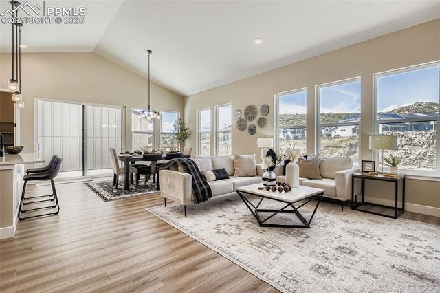 2011 Grayside Circle, Castle Rock, CO 80109