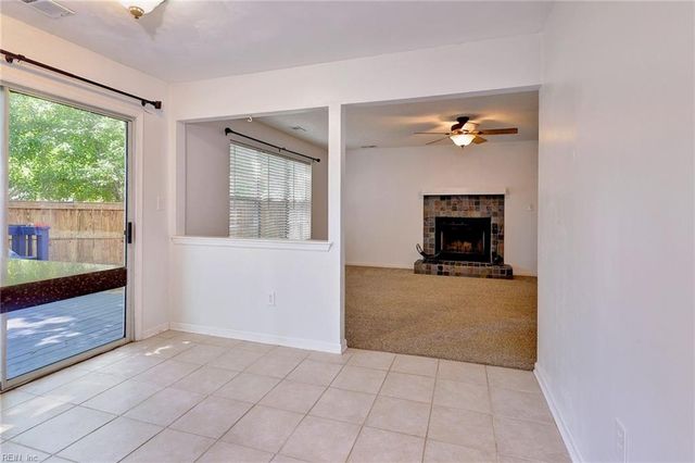 1596 Winthrope DR, Newport News, VA 23602
