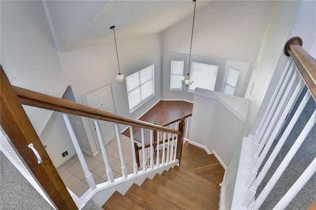 1596 Winthrope DR, Newport News, VA 23602
