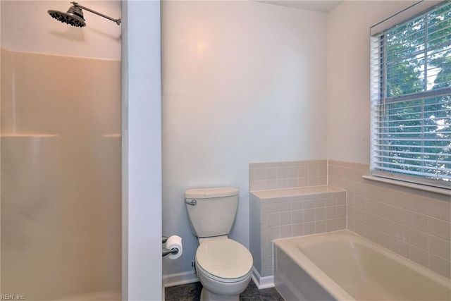 1596 Winthrope DR, Newport News, VA 23602