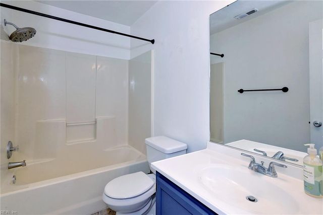 1596 Winthrope DR, Newport News, VA 23602