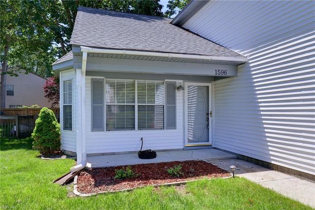 1596 Winthrope DR, Newport News, VA 23602
