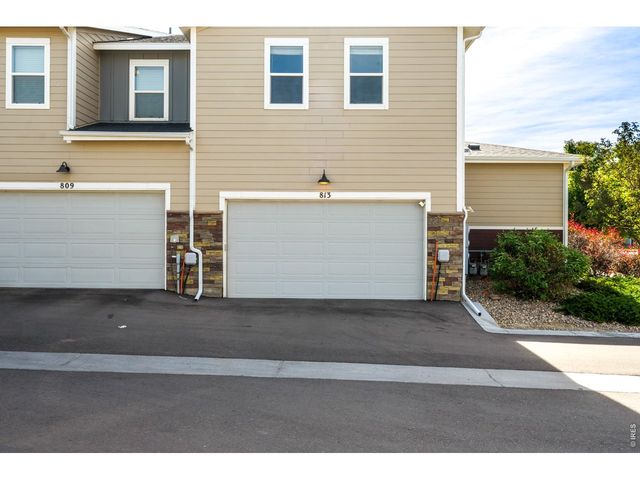 813 Grandview Mdws Dr, Longmont, CO 80503