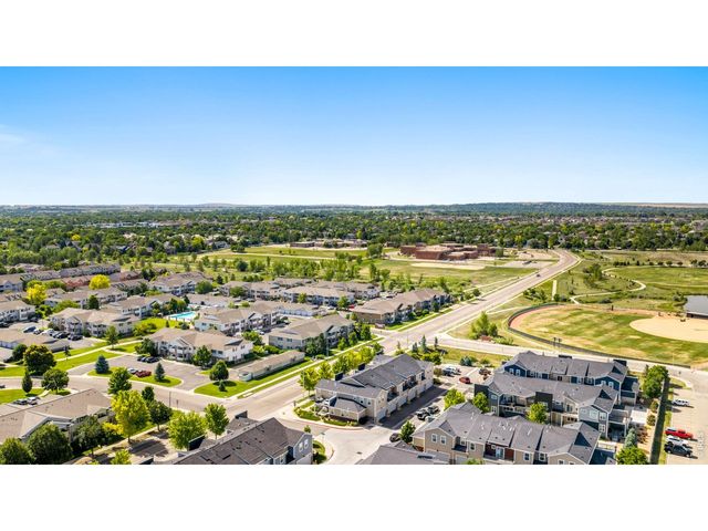 813 Grandview Mdws Dr, Longmont, CO 80503