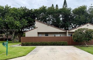 22279 Woodborn Dr, Boca Raton, FL 33428