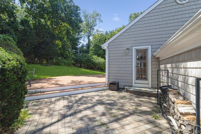 24 Old Homestead Road, Port Jefferson, NY 11777