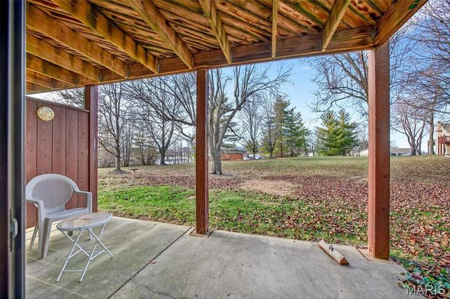 1051 Windstream Drive, St Peters, MO 63376