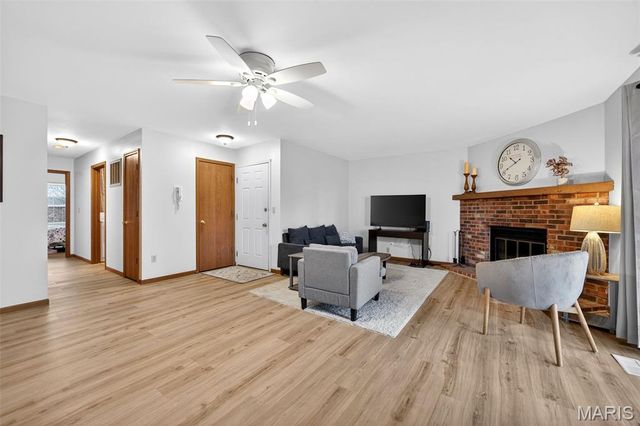 1051 Windstream Drive, St Peters, MO 63376