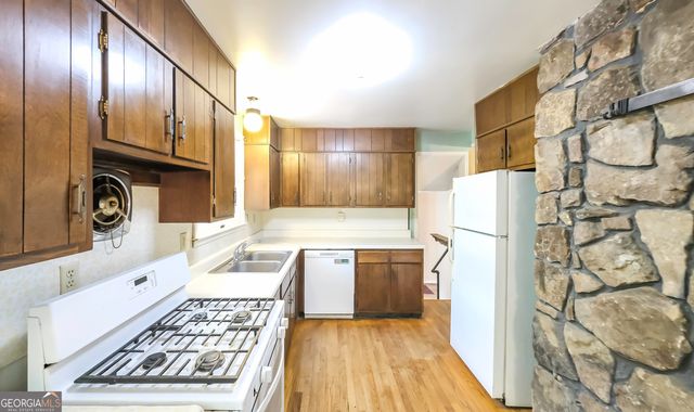 756 Corinth Poseyville Road, Bremen, GA 30110
