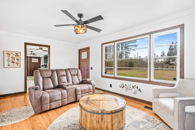316 Tomahawk St., Hemingway, SC 29554