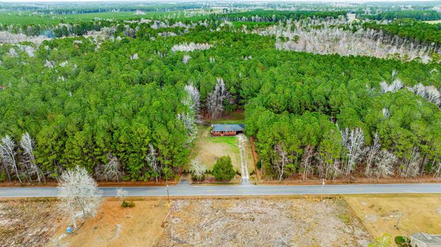 316 Tomahawk St., Hemingway, SC 29554
