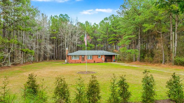 316 Tomahawk St., Hemingway, SC 29554