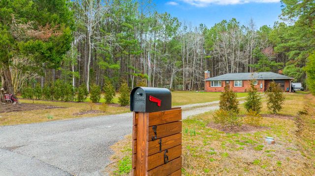 316 Tomahawk St., Hemingway, SC 29554