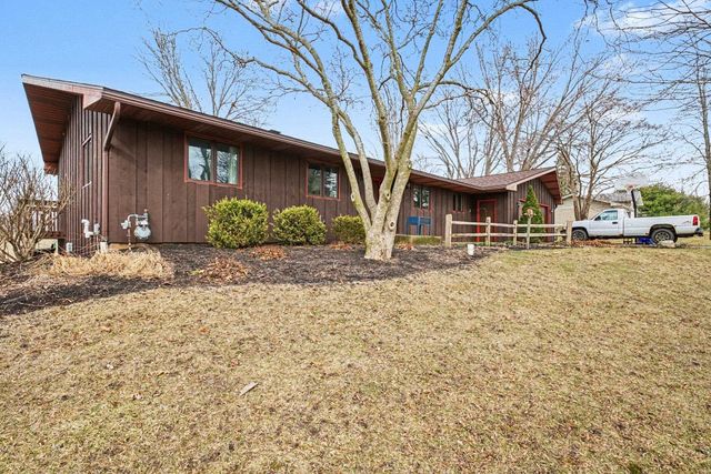 24261 County Road 126, Goshen, IN 46526