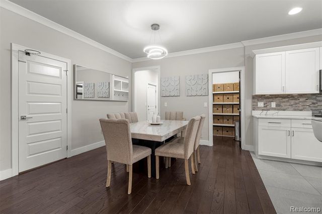 8615 Greendale Drive, Sterling Heights, MI 48312