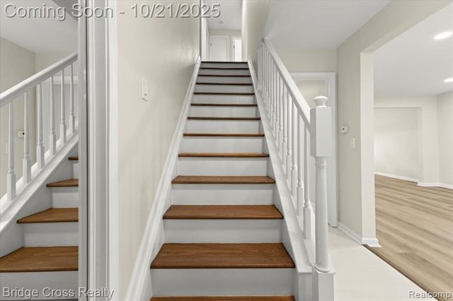 17537 Roseland Boulevard, Lathrup Village, MI 48076