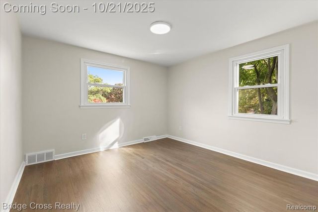 17537 Roseland Boulevard, Lathrup Village, MI 48076