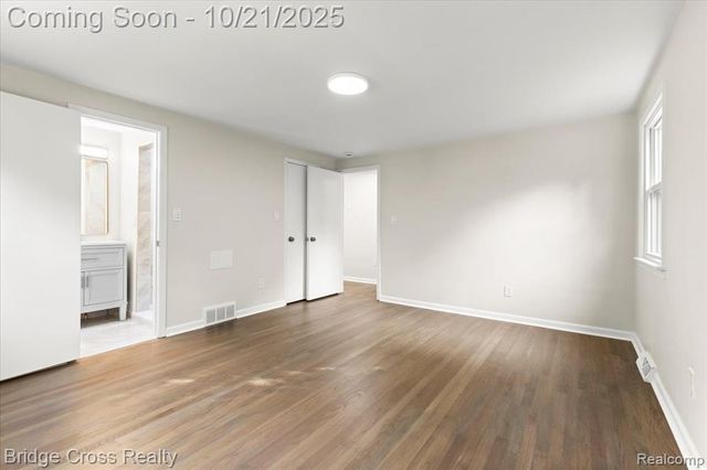 17537 Roseland Boulevard, Lathrup Village, MI 48076