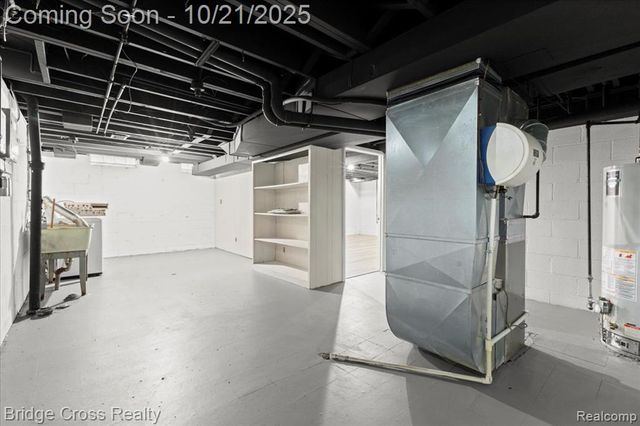 17537 Roseland Boulevard, Lathrup Village, MI 48076