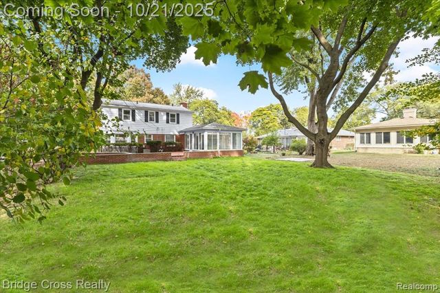 17537 Roseland Boulevard, Lathrup Village, MI 48076