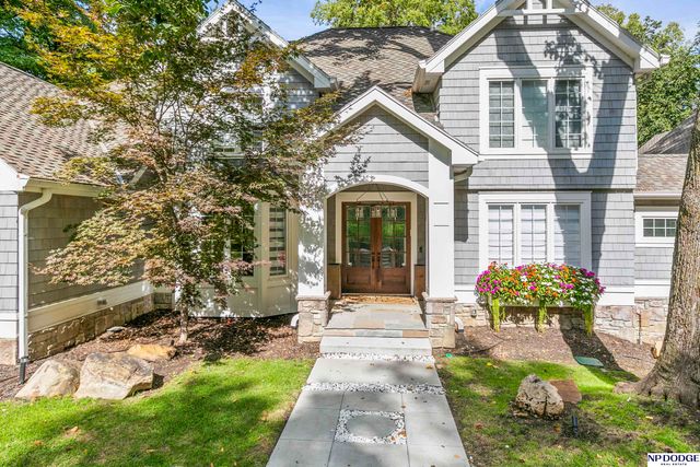 6026 Country Club Oaks Place, Omaha, NE 68152