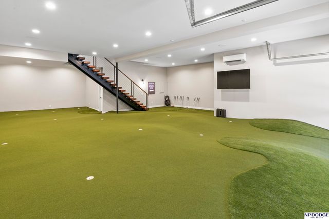 6026 Country Club Oaks Place, Omaha, NE 68152