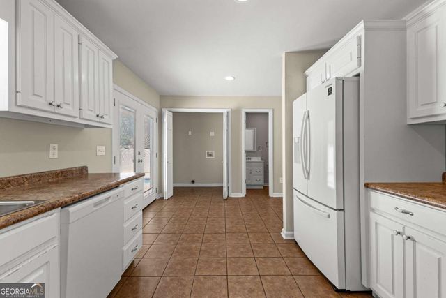 404 Thurston Avenue, Thomaston, GA 30286