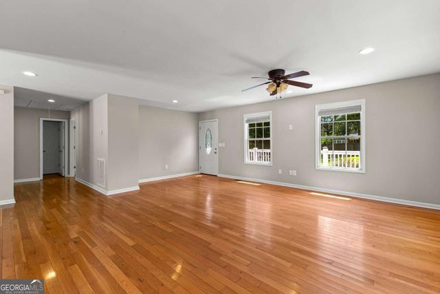 404 Thurston Avenue, Thomaston, GA 30286