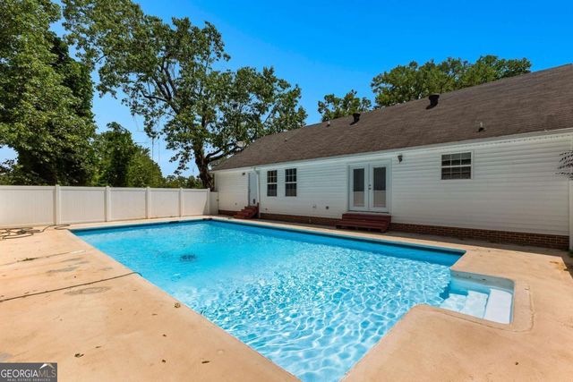 404 Thurston Avenue, Thomaston, GA 30286