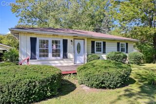 207 East Road, Holly Village, MI 48442