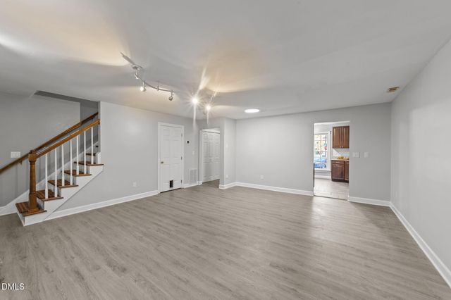 102 Sanair Court, Apex, NC 27502