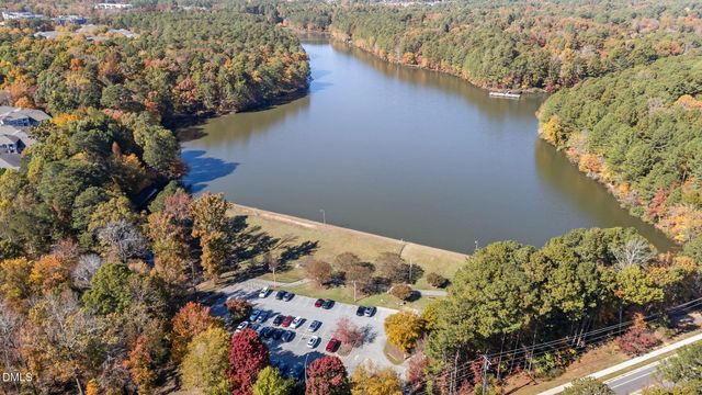 102 Sanair Court, Apex, NC 27502