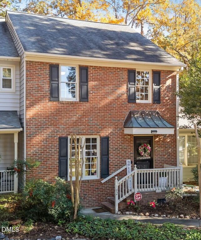 102 Sanair Court, Apex, NC 27502