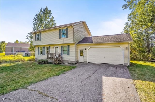 16690 Dayton Street, Chagrin Falls, OH 44023