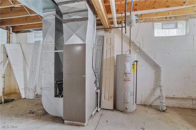 16690 Dayton Street, Chagrin Falls, OH 44023