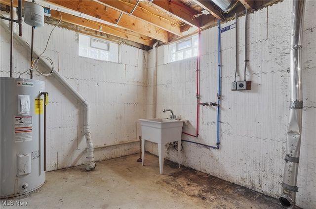 16690 Dayton Street, Chagrin Falls, OH 44023