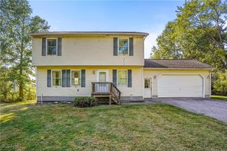 16690 Dayton Street, Chagrin Falls, OH 44023
