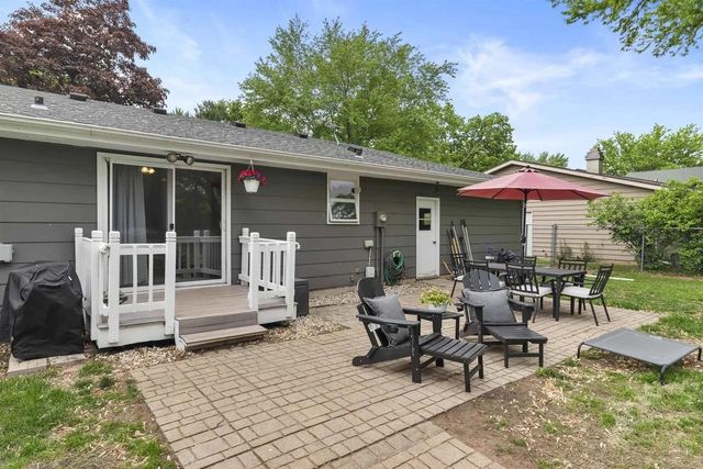 810 Suffolk Drive, Janesville, WI 53546