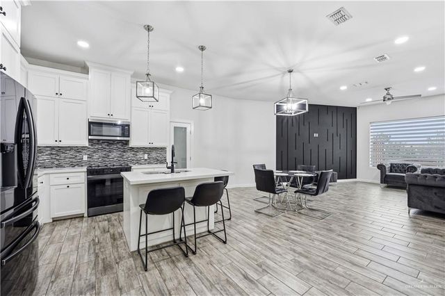 2004 Lake Front Drive, Mission, TX 78572