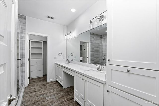 2004 Lake Front Drive, Mission, TX 78572