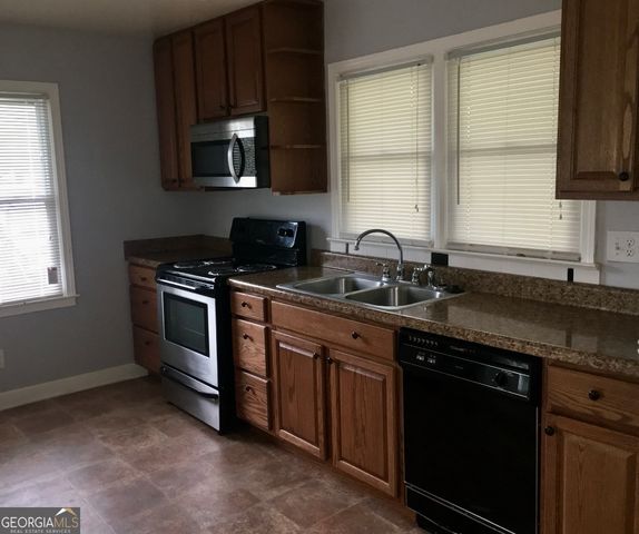 1085 Railroad Street, Conyers, GA 30012