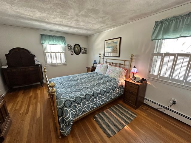 12 Wellington Lane Ave, Lexington, MA 02421