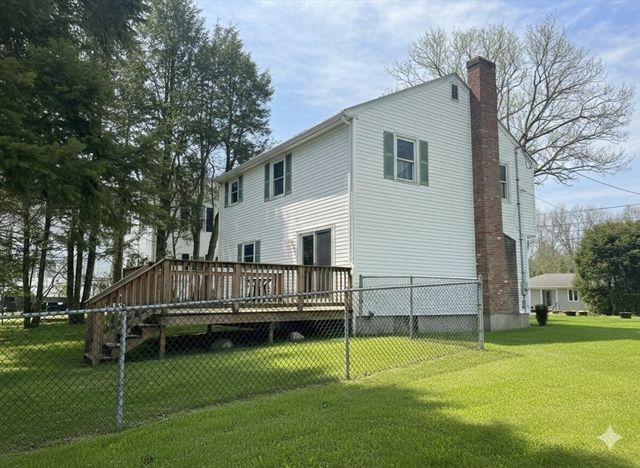 12 Wellington Lane Ave, Lexington, MA 02421