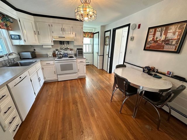 12 Wellington Lane Ave, Lexington, MA 02421