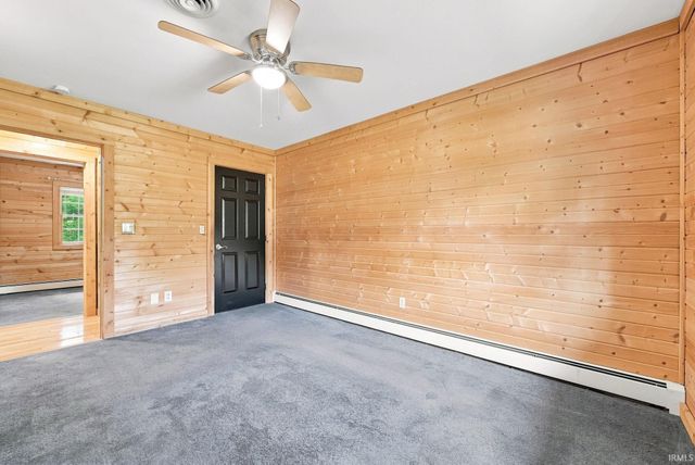 2123 Wayside Drive, Fort Wayne, IN 46818