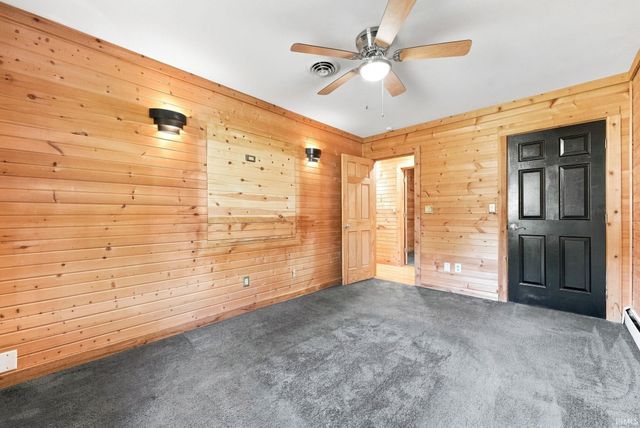 2123 Wayside Drive, Fort Wayne, IN 46818