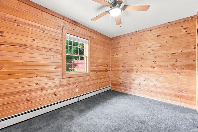 2123 Wayside Drive, Fort Wayne, IN 46818
