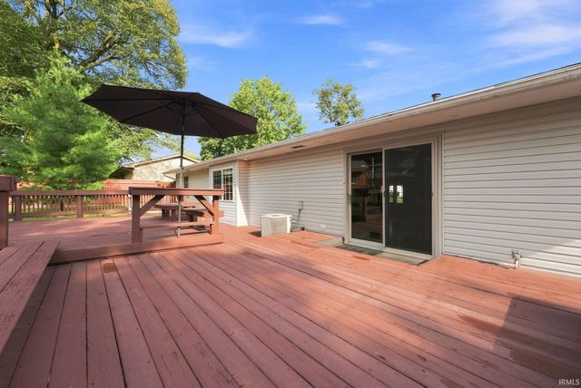 2123 Wayside Drive, Fort Wayne, IN 46818
