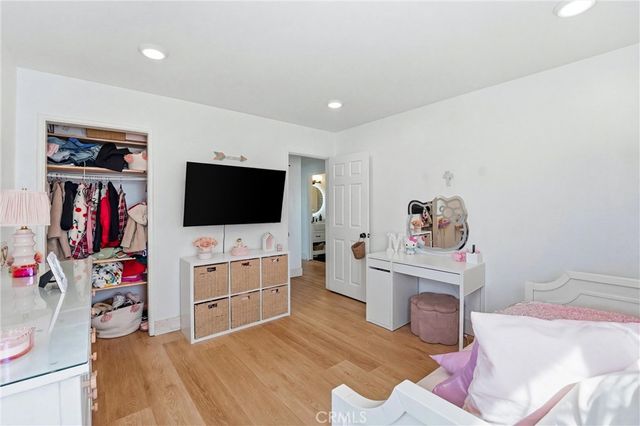 179 N Donneybrooke, Orange, CA 92868